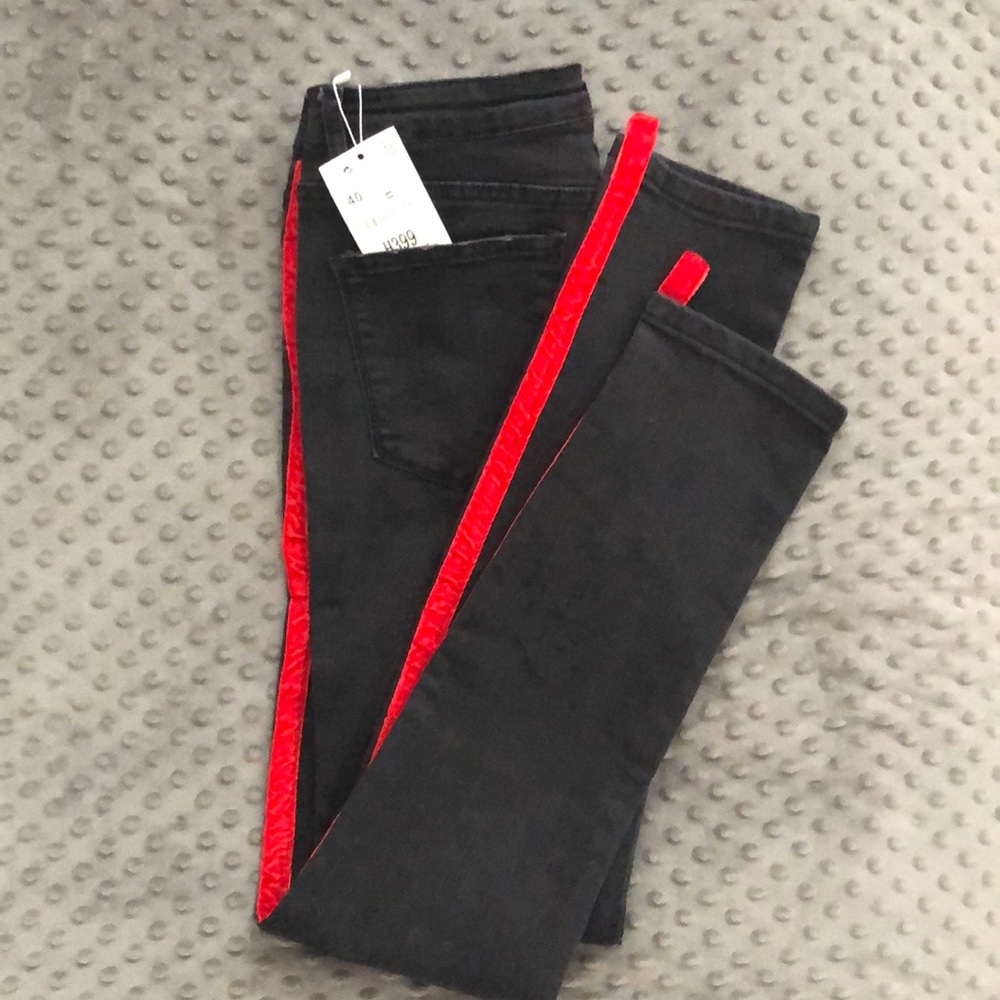 Coco’s Kiss denim w/ red